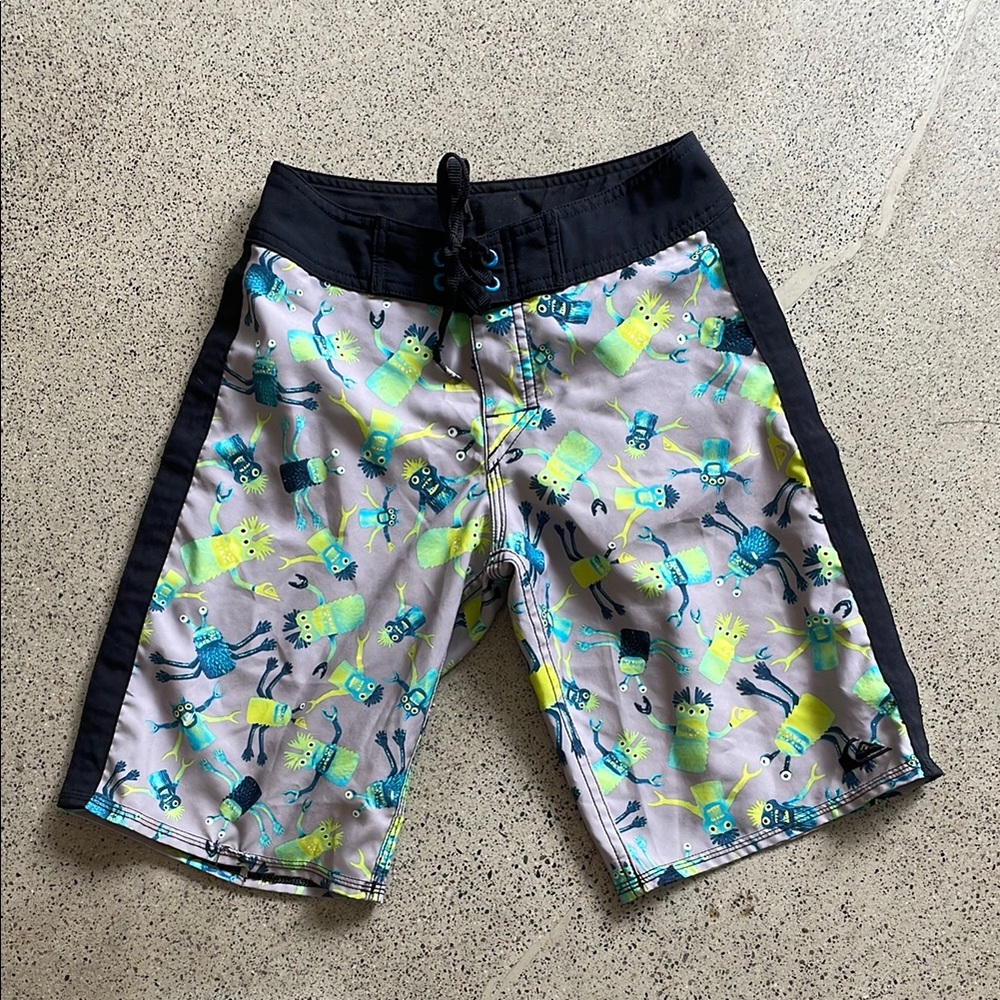Boys Quiksilver Monster Print Boardshorts Size 24